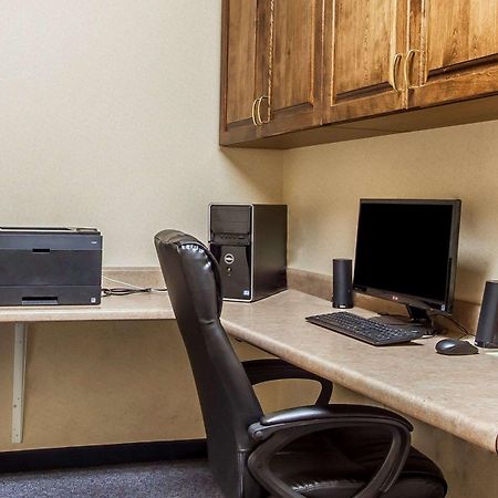 Quality Inn Burlington Near Hwy 34 מראה חיצוני תמונה