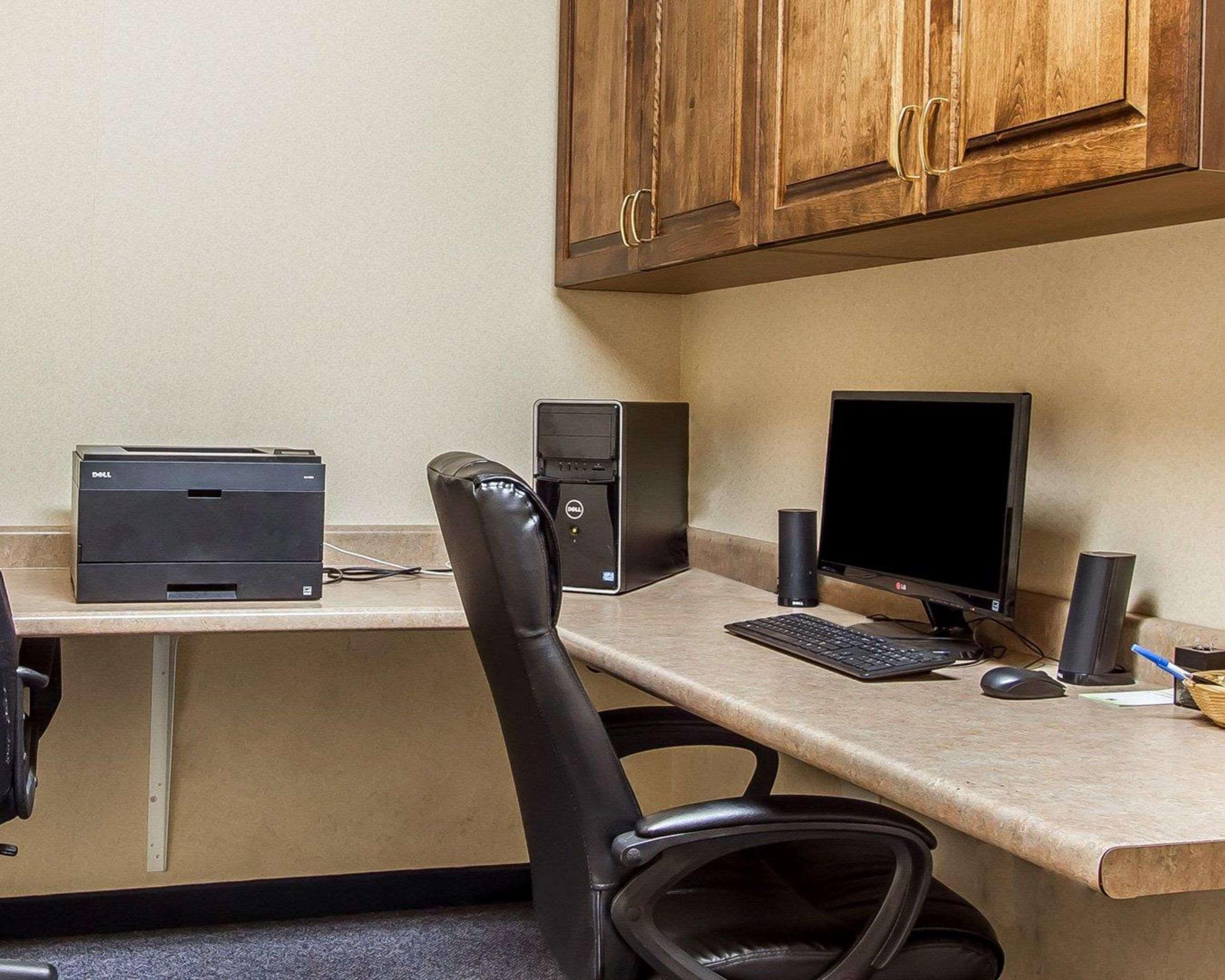 Quality Inn Burlington Near Hwy 34 מראה חיצוני תמונה